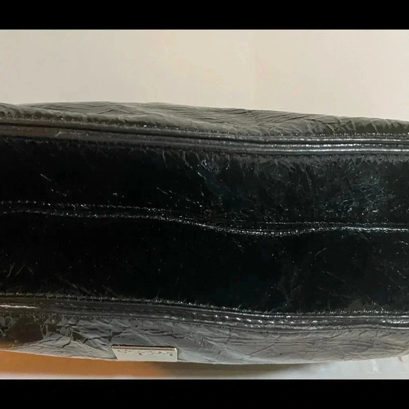 Kooba black leather patent leather shoulder handbag - Picture 8 of 16